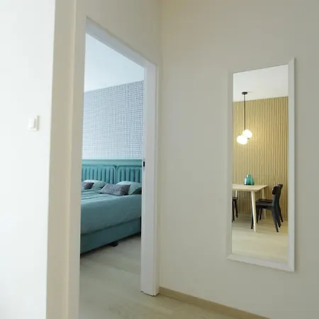 Appartement Strict Center *